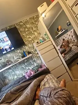 Chatroom XXX en direct de naughtybell