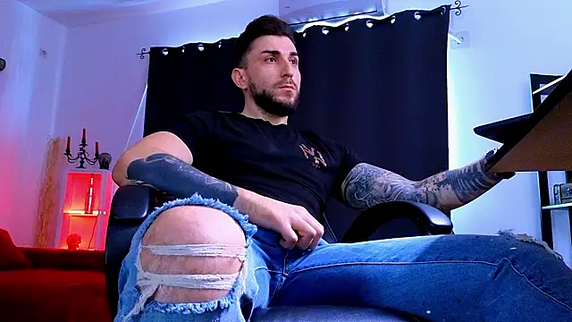 MightyAaron66 – Naživo XXX chat