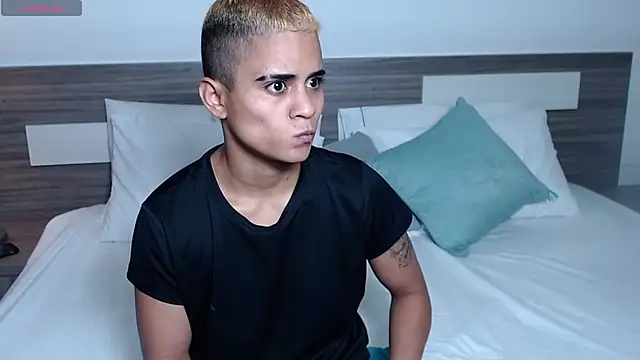 Liiamthompson Adlı Modelin Canlı XXX Sohbeti