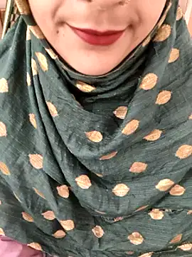 Indian-Aleena Live XXX-Chat