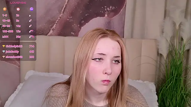 LiraKink's Live XXX Chat