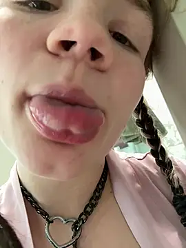 CutiepiespanksのライブXXXチャット