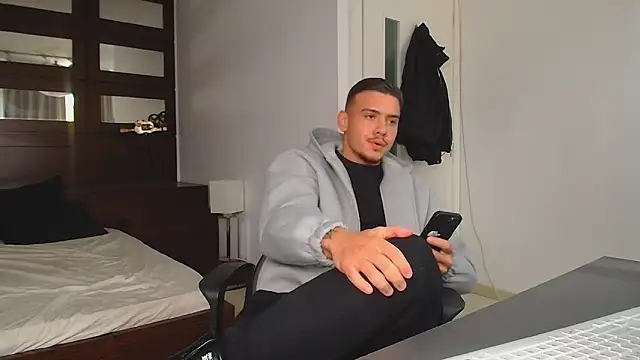 ElijahThorne Show Webcam