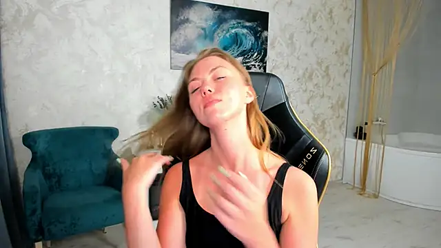 Strawberrye Chat XXX live