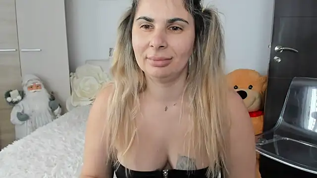 sweetemy4u webkamerás műsora