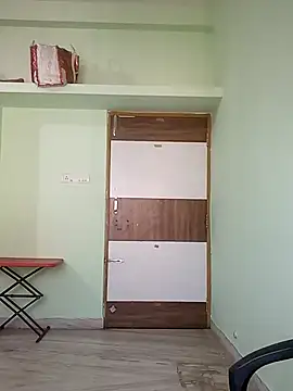 shrutee12 élő XXX-chatje