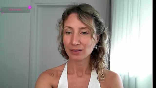 Chat XXX ao vivo de Paevoa