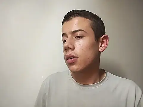 jac0b_x Adlı Modelin Canlı XXX Sohbeti