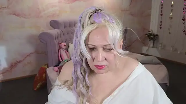 Penelope_Pinky: διαδικτυακό σόου στην κάμερα