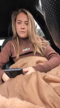 Risky_julia2330 Chat XXX live