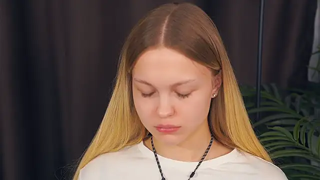 Онлайн чат XXX MitzieKeizer