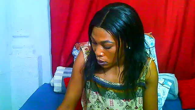 freaky_naughty: διαδικτυακό σόου στην κάμερα