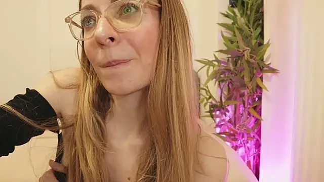 Luna_Riva Webcam show