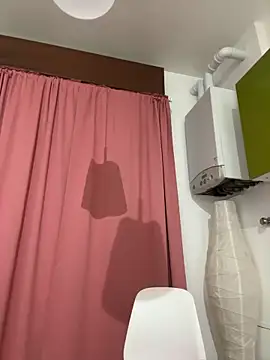 x_elena_x élő XXX-chatje