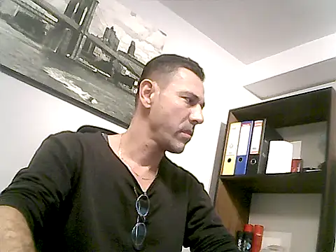 mastercharisma35 Chat XXX in diretta