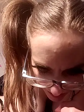 snowbird1117 Adlı Modelin Canlı XXX Sohbeti