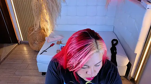 Bruja__Scarlata live XXX chat