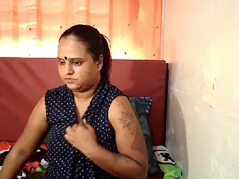 Indian_sunshine: онлайн-секс-чат