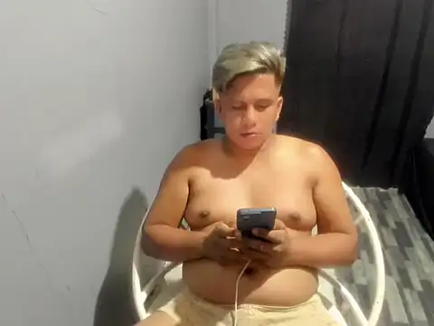 Clark_Asian 网络视讯表演