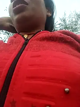 Rubi_sarma 在線直播表演