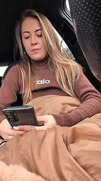 Czat XXX na żywo – Risky_julia2330