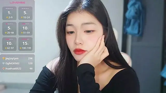 -XiaoYu-777 网络视讯表演