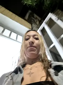 MollyCruz Adlı Modelin Web Kamerası Şovu