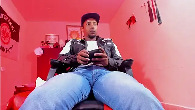 AlejoKhalifa_: απευθείας συνομιλία ΧΧΧ