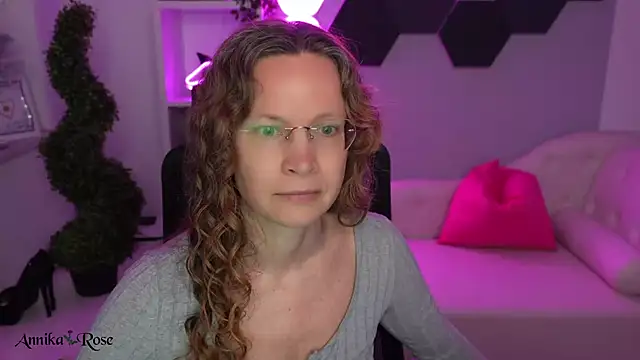 AnnikaRose's Live XXX Chat
