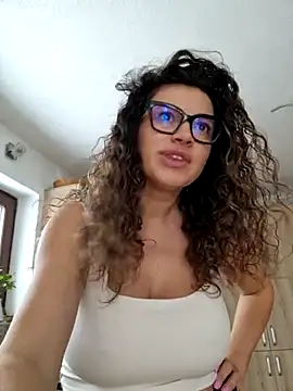 MiraBennet's Live XXX Chat