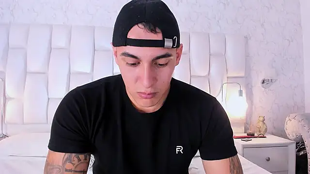 MassimoCo_ Adlı Modelin Web Kamerası Şovu