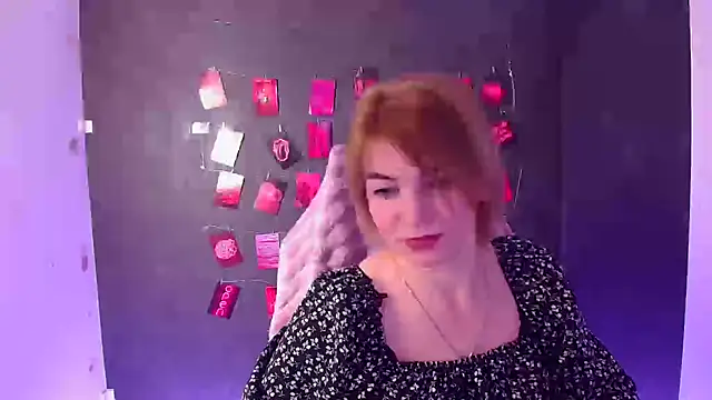 Онлайн чат XXX CuttieEmma