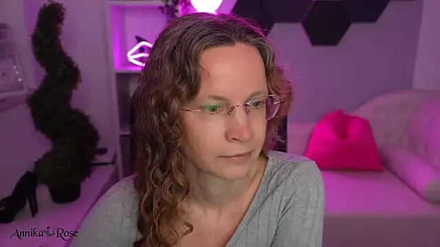 Онлайн чат XXX AnnikaRose