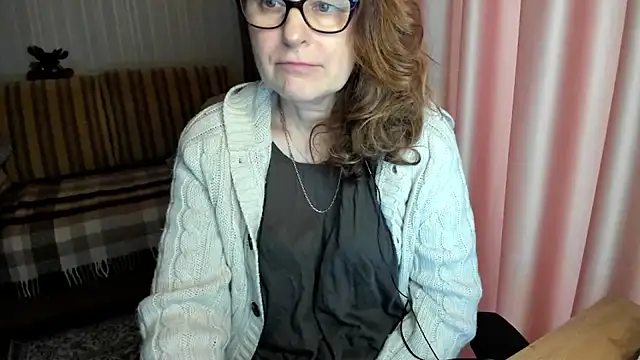 lauraoven Chat XXX in diretta