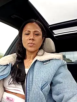 AllanaSquirt 웹캠 쇼