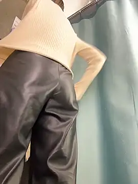 SashaCattのライブXXXチャット