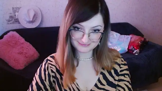 Arielsssplash 现场XXX聊天