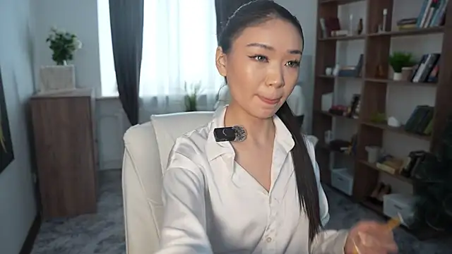 OnieClose Chat XXX live