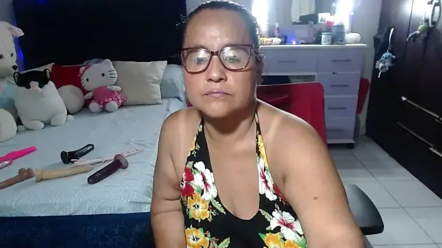 دردشة pervert_mommy_ الجنسية المباشرة