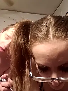 snowbird1117 即時 XXX 聊天