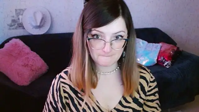 Arielsssplash 即時 XXX 聊天