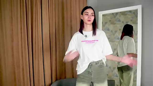 دردشة EddieChery الجنسية المباشرة