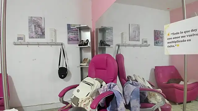 Chat XXX en directo de CAMILA--REY