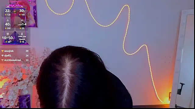 Adetta 现场XXX聊天