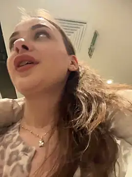 KristiRich élő XXX-chatje