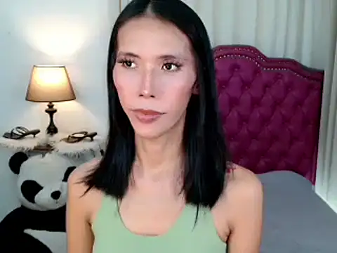 urNAUGHTYbabyGIRLxx Show in webcam