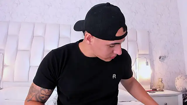 Chat XXX en directo de MassimoCo_