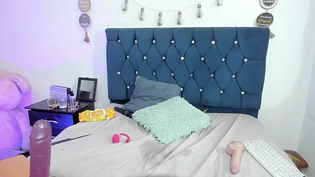 _1Noah_ Live XXX-chat