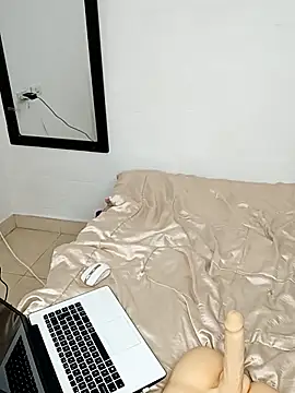 NataliaMillers live XXX chat