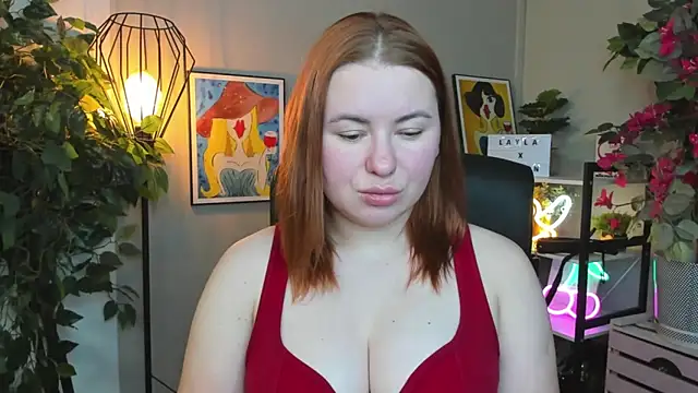 LAYLAxSTAR Live XXX-chat